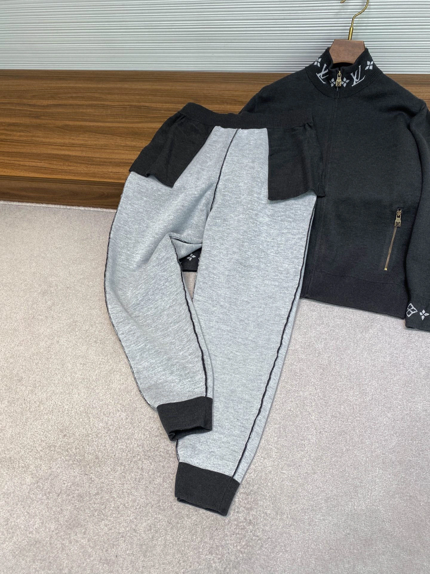 wg.luxury- 8V wool item:E-F054C1809